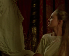 Uma Thurman naked - Dangerous Liaisons