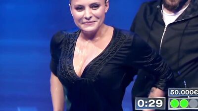 Sophia Thomalla topless