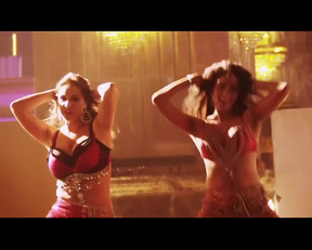 Lucy Pinder sexy - Waarrior Savitri