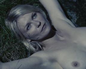 Kirsten Dunst nude - Melancholia