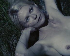 Kirsten Dunst nude - Melancholia
