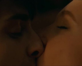 Juno Temple sex scene
