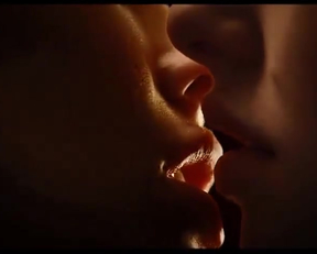 Megan Fox, Amanda Seyfried - Jennifer's Body