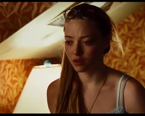 Megan Fox, Amanda Seyfried - Jennifer's Body