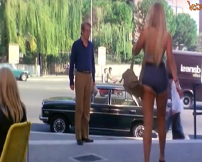 Gloria Guida nude - Blue Jeans