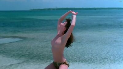 Gretchen Mol nude - The Notorious Bettie Page