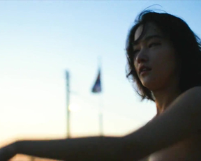 Jong-seo Jun nude - Burning