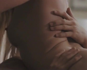 Amber Heard nude - The Jonesses