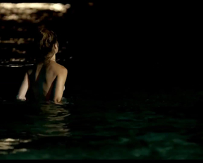 Lola Le Lann nude - Un Moment D'égarement