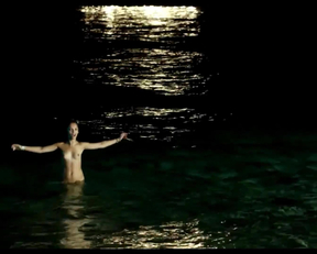 Lola Le Lann nude - Un Moment D'égarement