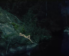 Kirsten Dunst naked - Melancholia