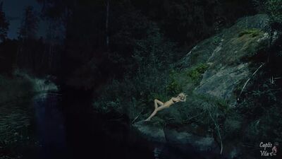 Kirsten Dunst naked - Melancholia