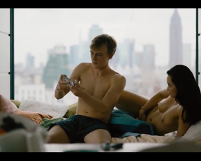 Mai Duong Kieu sexy - Bad Banks