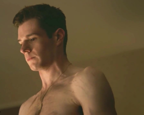 Aimee Lou Wood Nude - Netflix S01e01