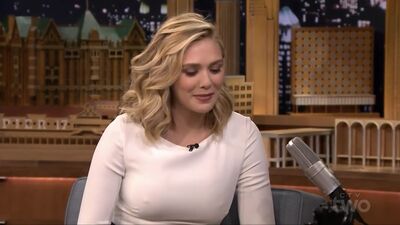 Elizabeth Olsen sexy