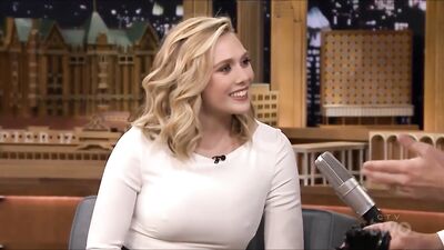 Elizabeth Olsen sexy