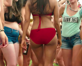 Ishita Raj sexy - Sonu Ke Titu Ki Sweety