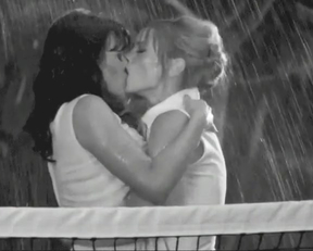 Carla Gugino, Cameron Richardson - Hotel Noir