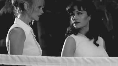 Carla Gugino, Cameron Richardson - Hotel Noir