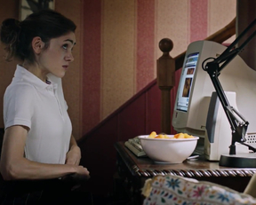 Natalia Dyer In 'YES, GOD, YES' - Film nackt