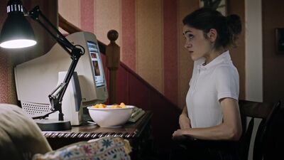 Natalia Dyer In 'YES, GOD, YES' - Film nackt