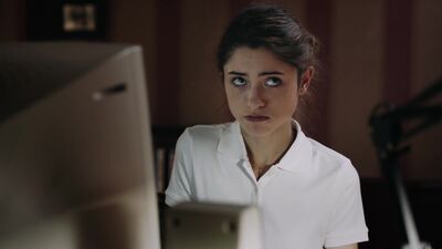 Natalia Dyer In 'YES, GOD, YES' - Film nackt