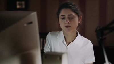 Natalia Dyer In 'YES, GOD, YES' - Film nackt