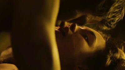 Florence Pugh nude - Outlaw King