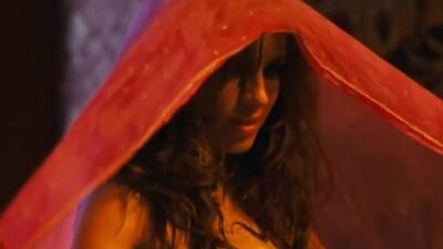 Natalia Avelon nude - Das Wilde Leben