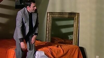 Catherine Deneuve nude - L'Agression
