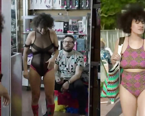 Ilana Glazer sexy