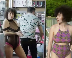 Ilana Glazer sexy