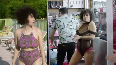 Ilana Glazer sexy