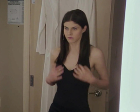 Alexandra Daddario sexy - The Layover