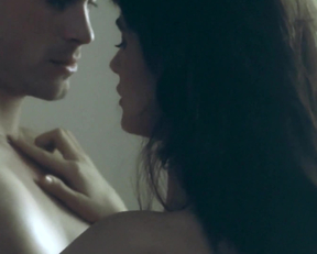 Demi Moore nude - About Last Night 1986