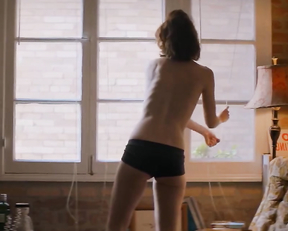Mary Elizabeth Winstead nude - All About Nina