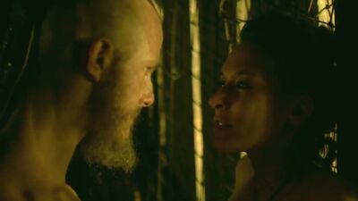 Josefin Asplund nackt - Vikings