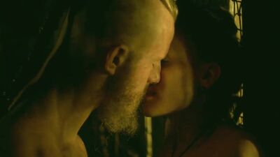 Josefin Asplund nackt - Vikings