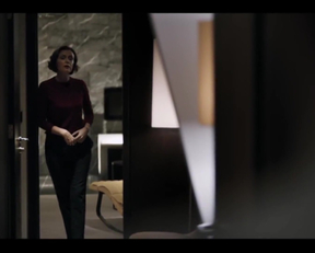 Keeley Hawes nude - Bodyguard