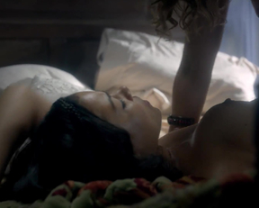 Jessica Parker Kennedy, Nevena Jablanovic - Black Sails