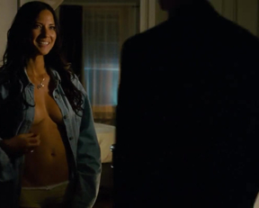 Olivia Munn, Nicole Moore - The Babymakers