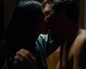 Olivia Munn, Nicole Moore - The Babymakers