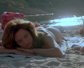 Lea Thompson, Victoria Jackson - Casual Sex?