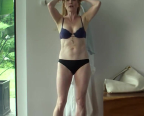 Julianne Moore naked - Maps To The Stars (2014)