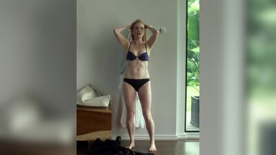 Julianne Moore naked - Maps To The Stars (2014)