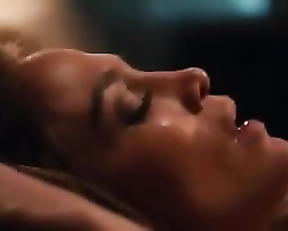 Jennifer Lopez naked - The Boy Next Door