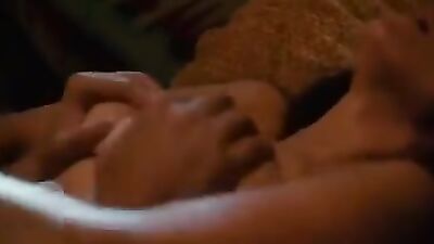 Jennifer Lopez naked - The Boy Next Door