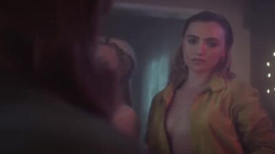 Peyton List Music Video Plot