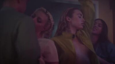 Peyton List Music Video Plot