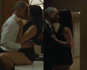 Neve Campbell - Revealing Plot In 'House Of Cards'